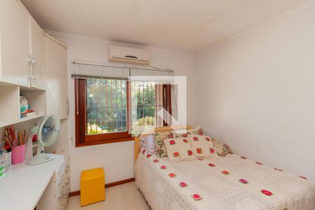 Casa à venda com 347m², 4 quartos e 4 vagas Casa à venda com 347m², 4 quartos e 4 vagasQuarto 2