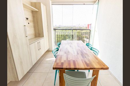 Apartamento à venda com 65m², 2 quartos e 1 vagaVaranda