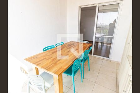 Apartamento à venda com 65m², 2 quartos e 1 vagaVaranda