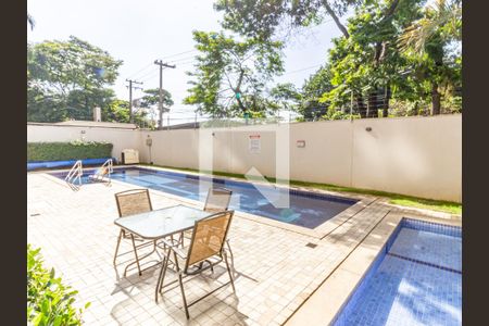 Apartamento à venda com 65m², 2 quartos e 1 vagaÁrea comum - Piscina