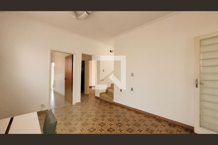 Sala de casa à venda com 3 quartos, 300m² em Centro, Campinas