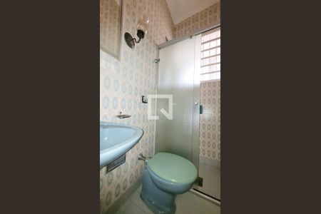 Casa à venda com 300m², 3 quartos e 3 vagas Casa à venda com 300m², 3 quartos e 3 vagasLavabo