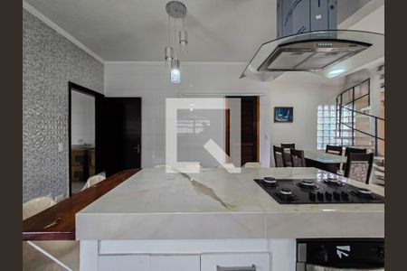 Casa para alugar com 177m², 3 quartos e 2 vagasCozinha