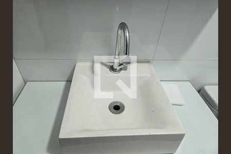 Casa para alugar com 177m², 3 quartos e 2 vagasBanheiro Social