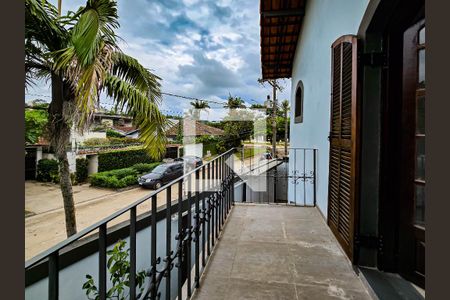 Casa para alugar com 177m², 3 quartos e 2 vagasSacada Quarto 2