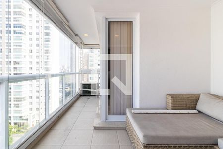 Varanda de kitnet/studio para alugar com 1 quarto, 44m² em Vila Olímpia, São Paulo