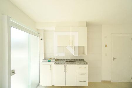 Cozinha de kitnet/studio à venda com 1 quarto, 32m² em Vila Carrao, São Paulo