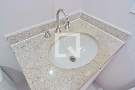 Apartamento para alugar com 100m², 2 quartos e 2 vagas Apartamento para alugar com 100m², 2 quartos e 2 vagasBanheiro da Suíte 2