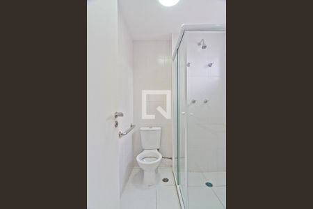 Apartamento para alugar com 100m², 2 quartos e 2 vagas Apartamento para alugar com 100m², 2 quartos e 2 vagasBanheiro da Suíte 1