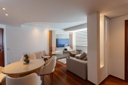 Sala de apartamento à venda com 2 quartos, 70m² em Savassi, Belo Horizonte