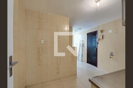 Apartamento para alugar com 75m², 2 quartos e 1 vaga Apartamento para alugar com 75m², 2 quartos e 1 vagaCozinha