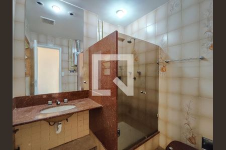 Apartamento para alugar com 75m², 2 quartos e 1 vaga Apartamento para alugar com 75m², 2 quartos e 1 vagaBanheiro Corredor