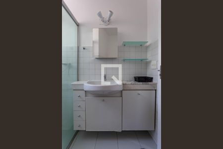 Banheiro Quarto 2 de apartamento para alugar com 2 quartos, 102m² em Vila Paris, Belo Horizonte