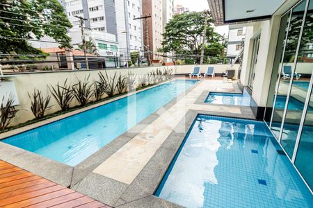 Apartamento à venda com 180m², 4 quartos e 3 vagasÁrea comum - Piscina