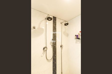 Apartamento à venda com 180m², 4 quartos e 3 vagasBanheiro 2