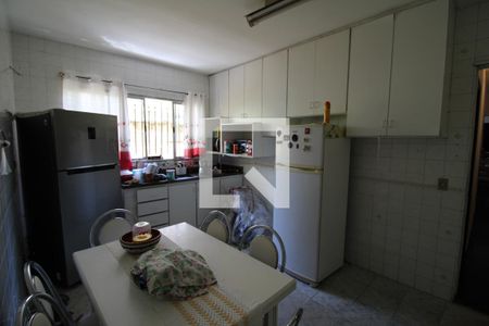 Casa à venda com 149m², 3 quartos e 2 vagasCozinha
