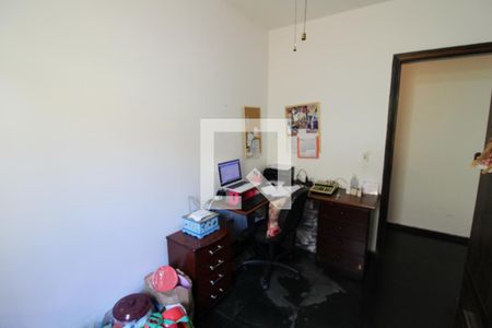 Casa à venda com 149m², 3 quartos e 2 vagasEscritório