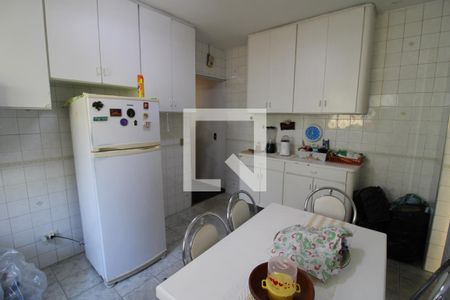 Casa à venda com 149m², 3 quartos e 2 vagasCozinha