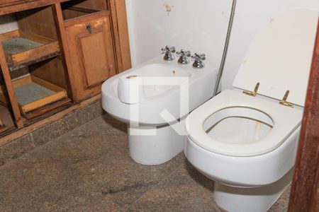 Casa à venda com 400m², 4 quartos e 1 vaga Casa à venda com 400m², 4 quartos e 1 vagaBanheiro da Suíte 2