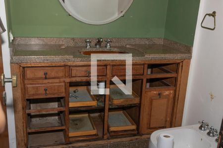 Casa à venda com 400m², 4 quartos e 1 vaga Casa à venda com 400m², 4 quartos e 1 vagaBanheiro da Suíte 2