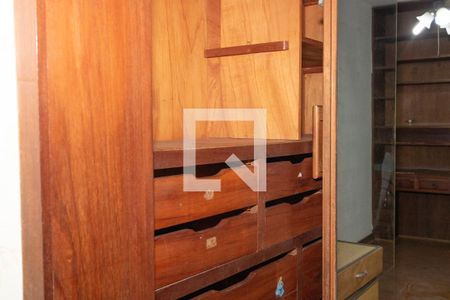 Casa à venda com 400m², 4 quartos e 1 vaga Casa à venda com 400m², 4 quartos e 1 vagaCloset da suíte 1