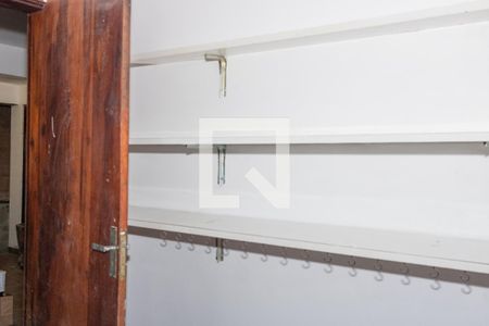 Casa à venda com 400m², 4 quartos e 1 vaga Casa à venda com 400m², 4 quartos e 1 vagaQuarto 4