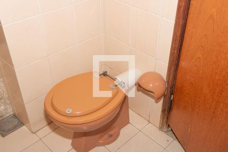 Casa à venda com 400m², 4 quartos e 1 vaga Casa à venda com 400m², 4 quartos e 1 vagaBanheiro Social