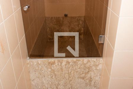 Casa à venda com 400m², 4 quartos e 1 vaga Casa à venda com 400m², 4 quartos e 1 vagaBanheiro Social