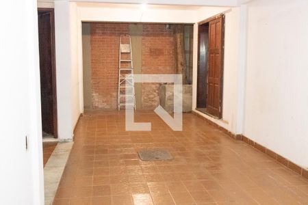 Casa à venda com 400m², 4 quartos e 1 vaga Casa à venda com 400m², 4 quartos e 1 vagaGaragem