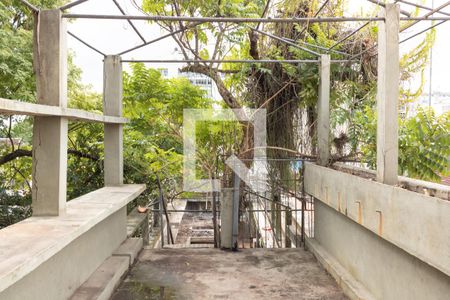 Casa à venda com 400m², 4 quartos e 1 vaga Casa à venda com 400m², 4 quartos e 1 vagaHorta