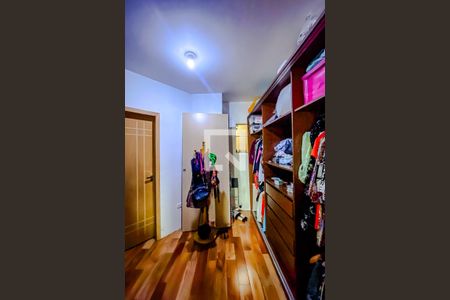 Casa para alugar com 470m², 3 quartos e NaN vagasQuarto 3 - Armários