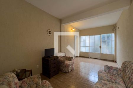 Casa à venda com 300m², 3 quartos e 2 vagasVaranda