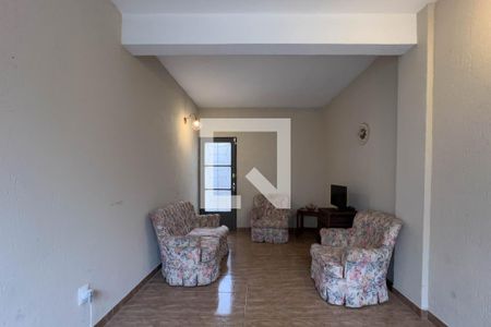 Casa à venda com 300m², 3 quartos e 2 vagasVaranda