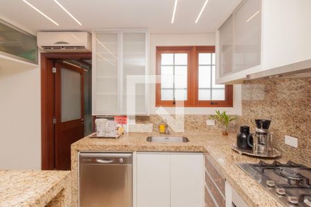 Apartamento à venda com 300m², 3 quartos e 5 vagas Apartamento à venda com 300m², 3 quartos e 5 vagasCozinha