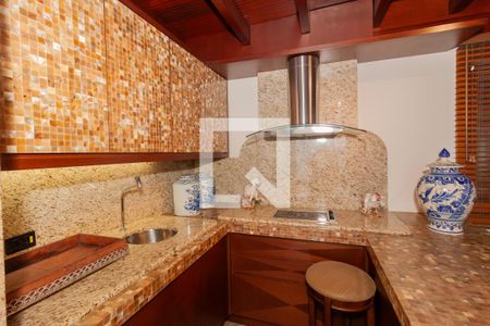 Apartamento à venda com 300m², 3 quartos e 5 vagas Apartamento à venda com 300m², 3 quartos e 5 vagasChurrasqueira