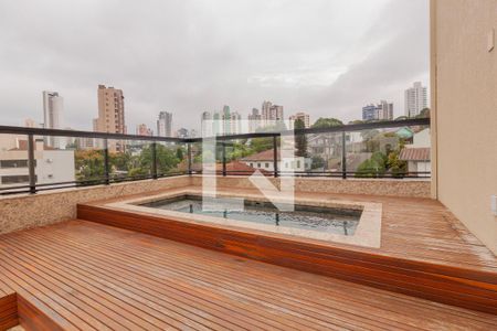 Apartamento à venda com 300m², 3 quartos e 5 vagas Apartamento à venda com 300m², 3 quartos e 5 vagasPiscina