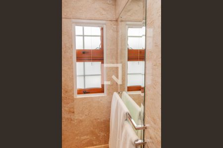 Apartamento à venda com 300m², 3 quartos e 5 vagas Apartamento à venda com 300m², 3 quartos e 5 vagasBanheiro da Suíte