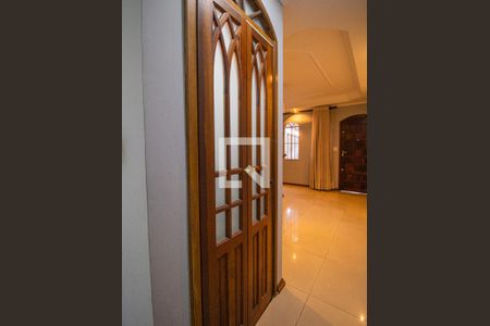 Casa à venda com 73m², 2 quartos e 1 vagaLavabo