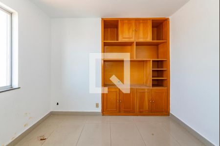 Apartamento à venda com 145m², 4 quartos e 3 vagasQuarto 2