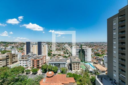 Apartamento à venda com 145m², 4 quartos e 3 vagasQuarto 2