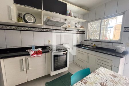 Casa para alugar com 250m², 3 quartos e sem vagaCozinha