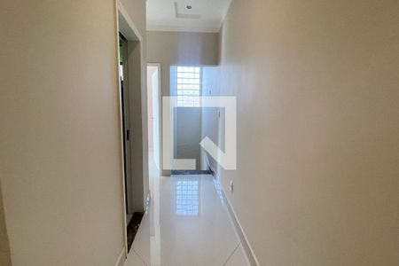 Casa para alugar com 250m², 3 quartos e sem vagaCorredor