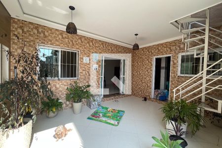 Casa para alugar com 250m², 3 quartos e sem vagaVaranda