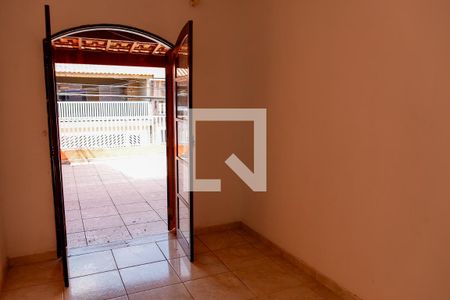 Quarto 1 de casa para alugar com 3 quartos, 92m² em Metalúrgicos, Osasco