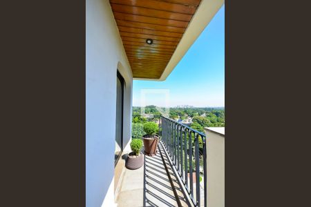 Apartamento à venda com 199m², 3 quartos e 3 vagas Apartamento à venda com 199m², 3 quartos e 3 vagasVaranda Escritório