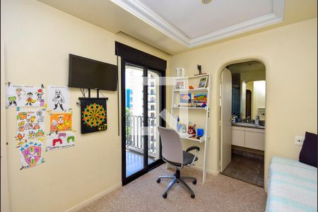 Apartamento à venda com 199m², 3 quartos e 3 vagas Apartamento à venda com 199m², 3 quartos e 3 vagasQuarto 2