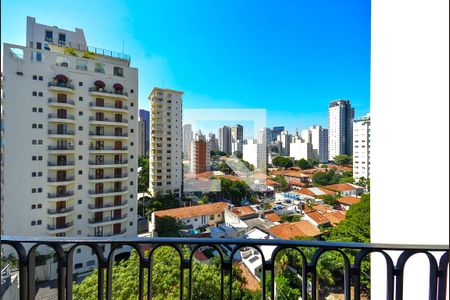 Apartamento à venda com 199m², 3 quartos e 3 vagas Apartamento à venda com 199m², 3 quartos e 3 vagasVista Quarto 2