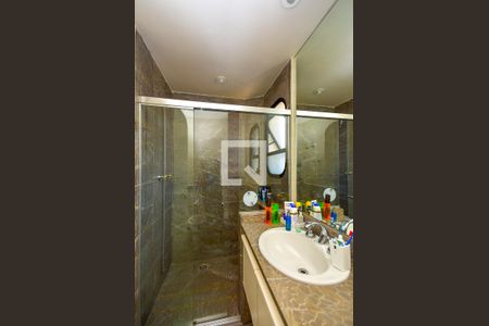 Apartamento à venda com 199m², 3 quartos e 3 vagas Apartamento à venda com 199m², 3 quartos e 3 vagasBanheiro 4