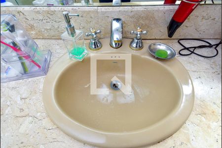 Apartamento à venda com 199m², 3 quartos e 3 vagas Apartamento à venda com 199m², 3 quartos e 3 vagasBanheiro 1