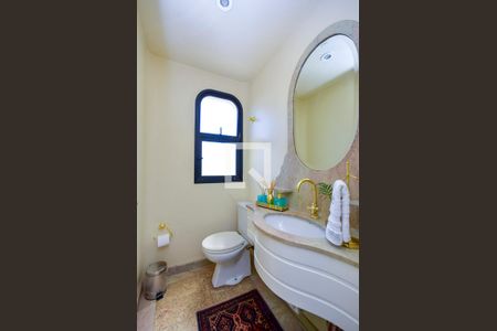 Apartamento à venda com 199m², 3 quartos e 3 vagas Apartamento à venda com 199m², 3 quartos e 3 vagasBanheiro 3